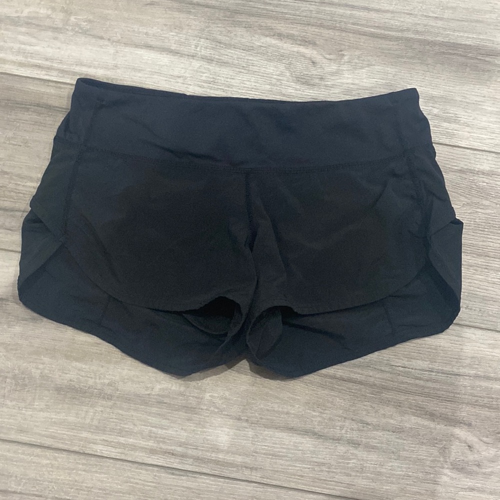 black lululemon speed shorts
